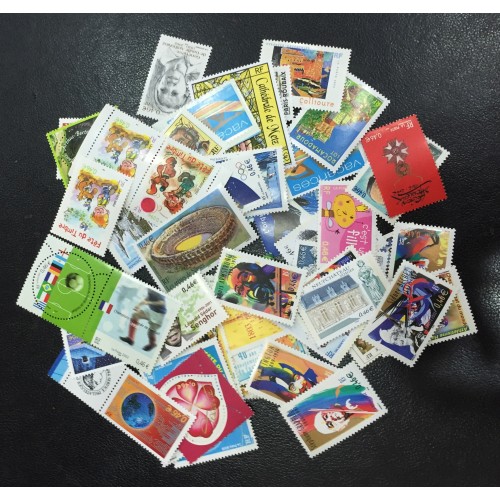 Lot de faciale 100 timbres à  0,46€ (46€)