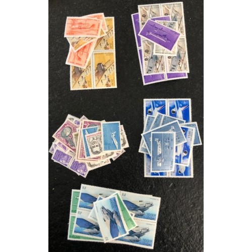 Lot de faciale composé de timbres de 10F à 50F pour affranchissement