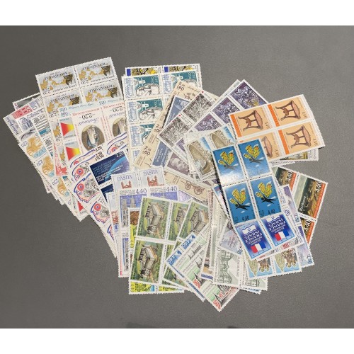 Lot de faciale 100 timbres à 17,60 Francs