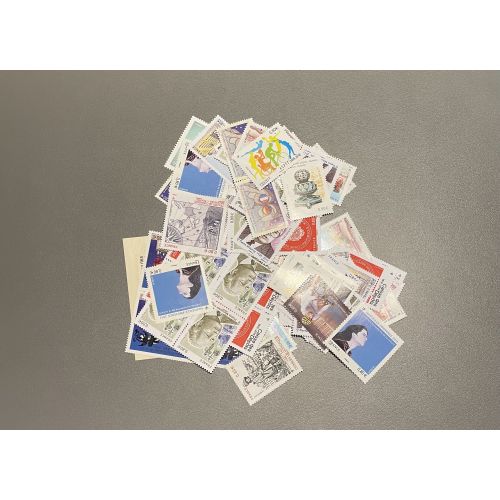 Lot de faciale 100 timbres à  0,80€ (80€)