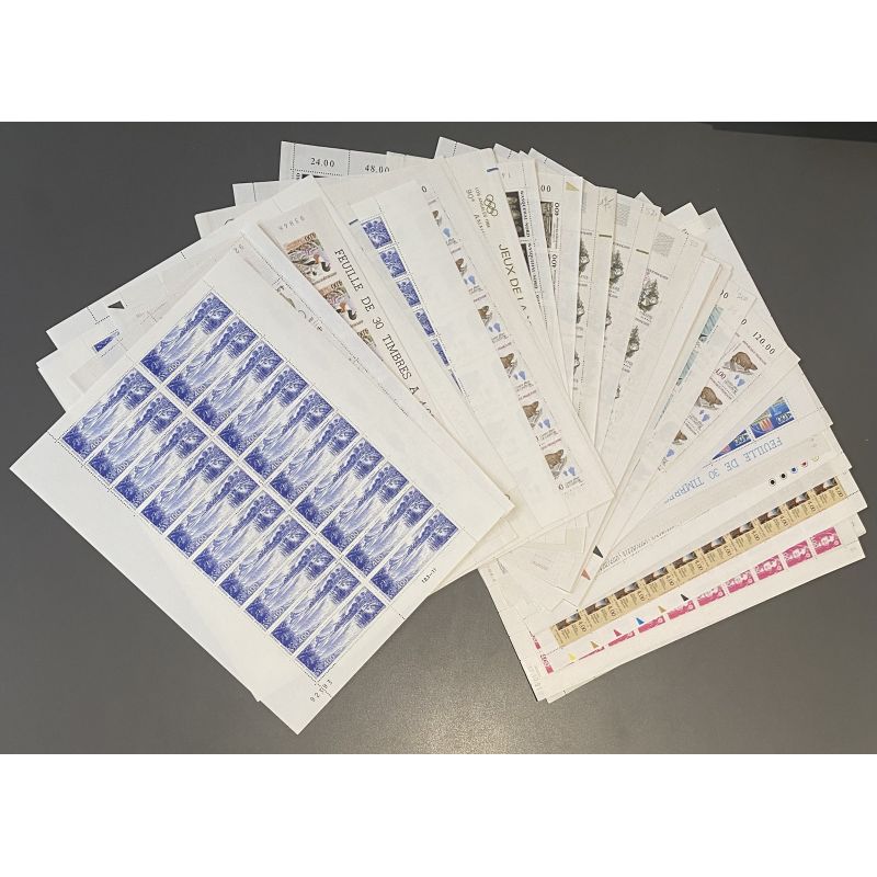Lot de faciale 1105 timbres à 4 Francs en Feuilles