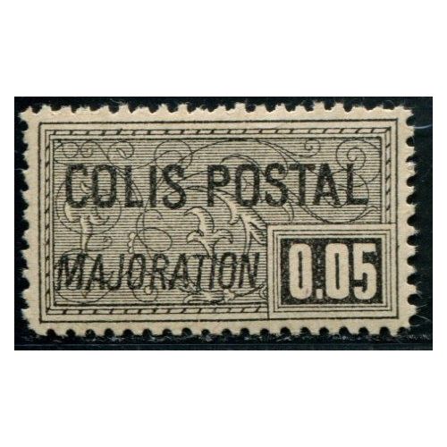 Lot A4251 - Colis Postaux - N°19 *