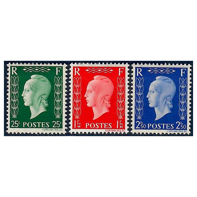 Lot A4574 - Poste - N°701D/F *