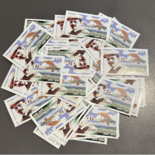 Lot de faciale de 50 timbres de 4,10€ (205€)