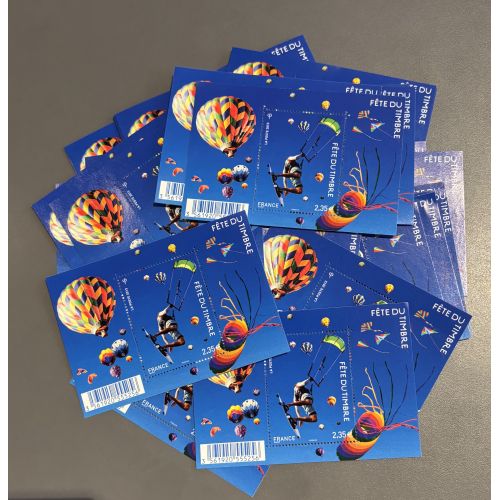 Lot de faciale de 50 timbres de 2,35€ (117.5€)