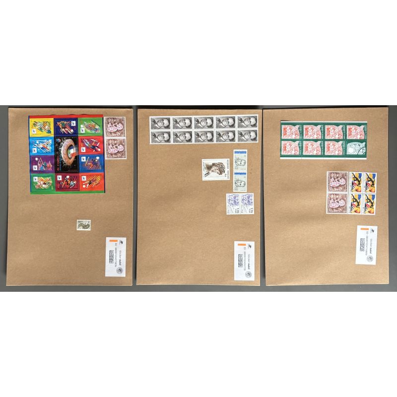 100 Enveloppes cartonnées pré-affranchies grand format avec sticker suivi - en Francs - 250g (5,74€)