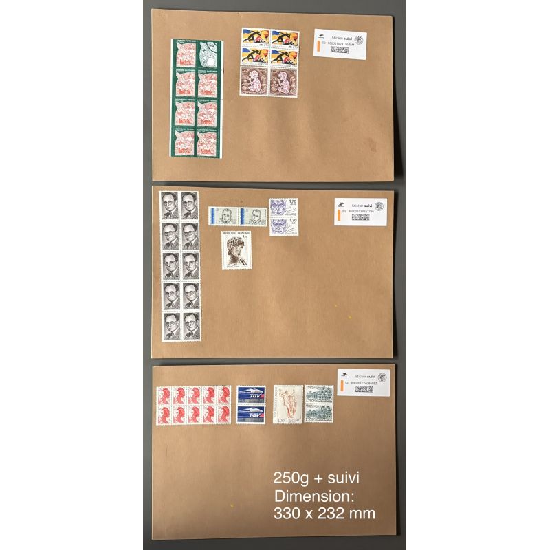 100 Enveloppes cartonnées pré-affranchies grand format avec sticker suivi - en Francs - 250g (5,74€)
